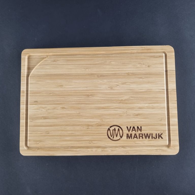 KESPER 58131 snijplank van bamboe met anti-slip stop 38 x 28 x 1,6 cm /trancheerplank/snijplank KESPER 58131 snijplank van bamboe met anti-slip stop 38 x 28 x 1,6 cm /trancheerplank/snijplank